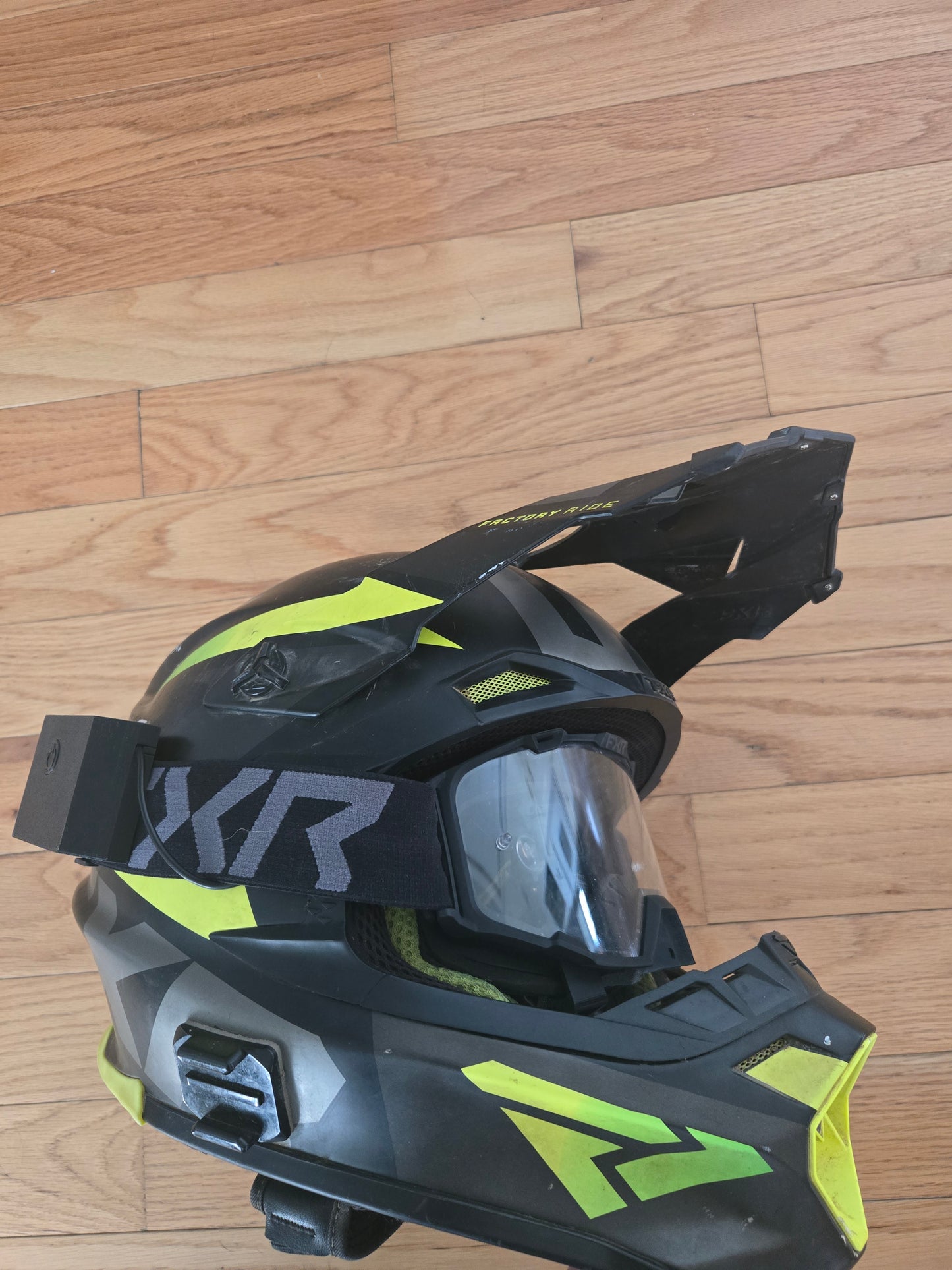 SpeedMaster3000 Goggle Speedometer